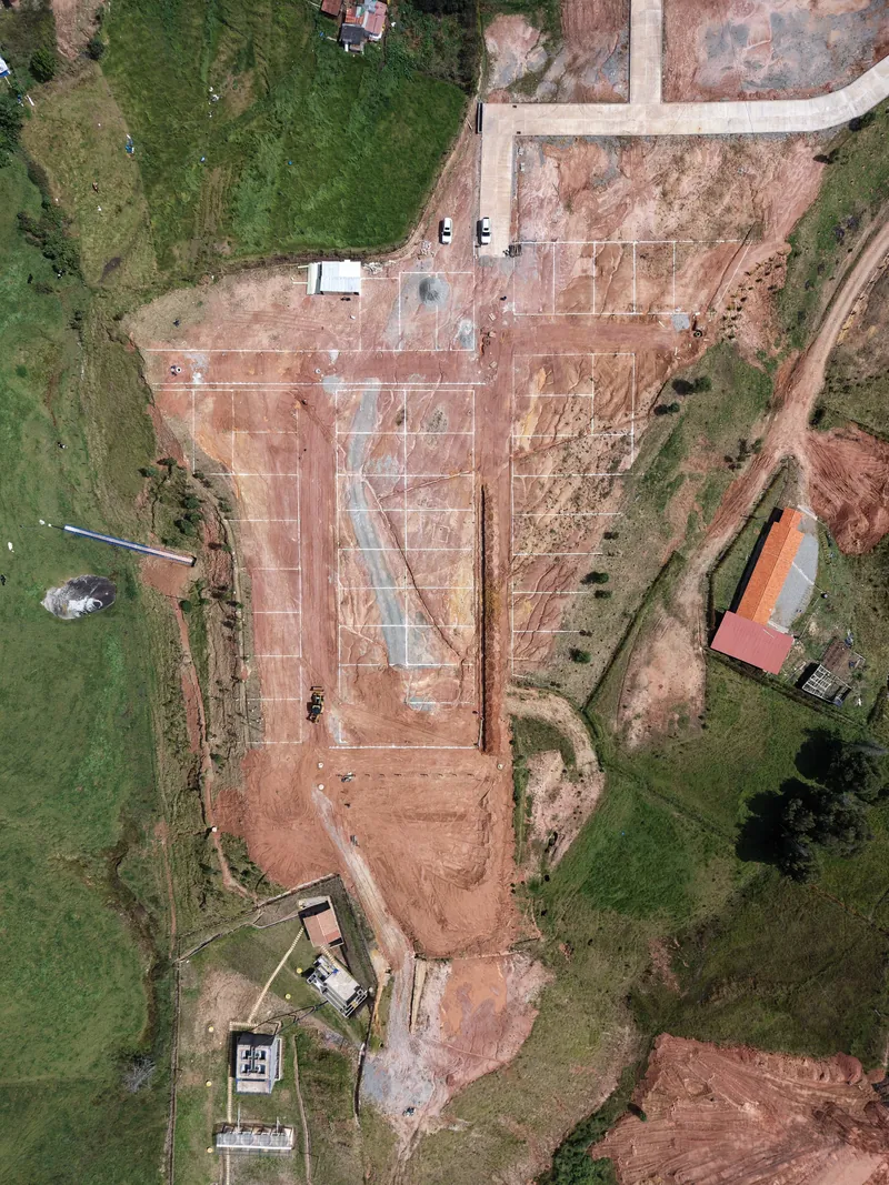 Los lotes de las nuevas etapas vistos desde arriba, ya marcados sobre el terreno